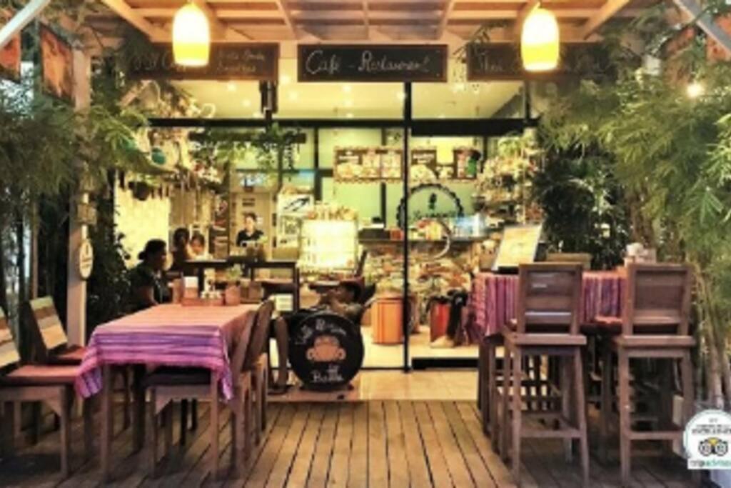Edge Central Pattaya Seaview Residence エクステリア 写真