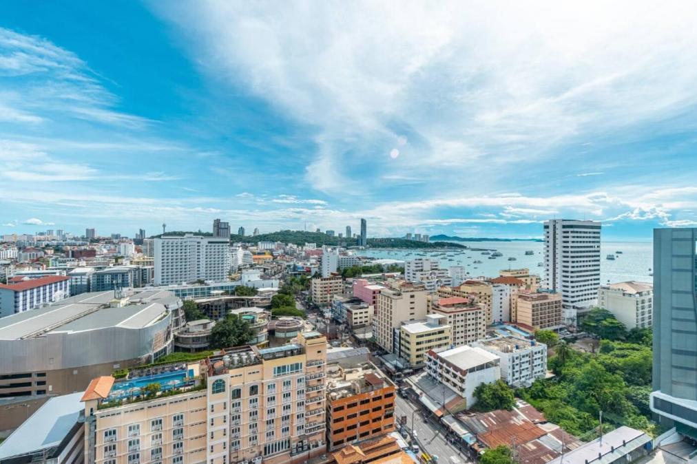 Edge Central Pattaya Seaview Residence エクステリア 写真